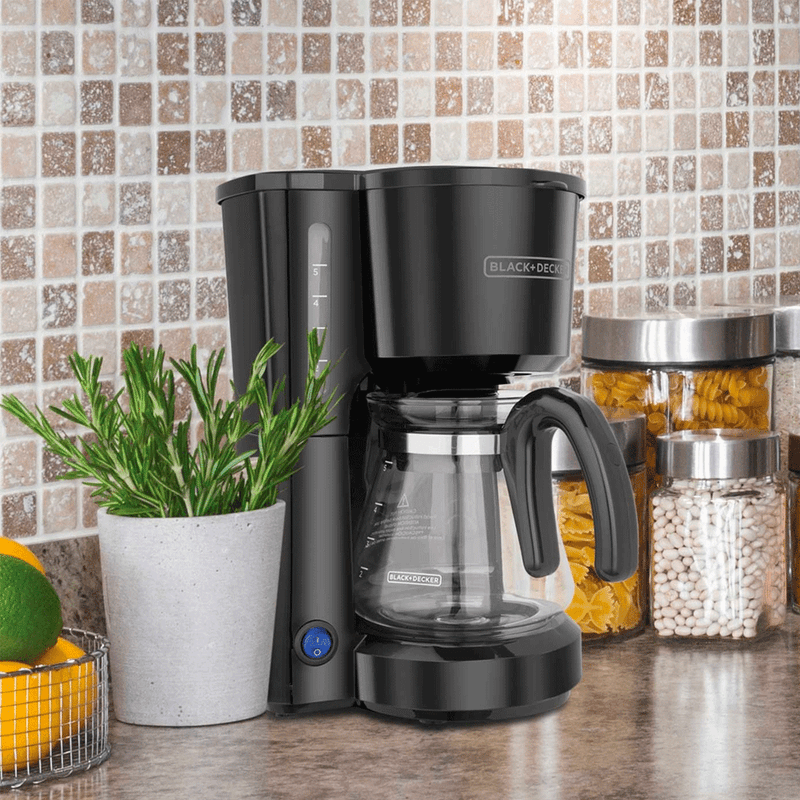 Cafetera-Black--26-Decker-CM0701B-5-Tazas-Negro-2
